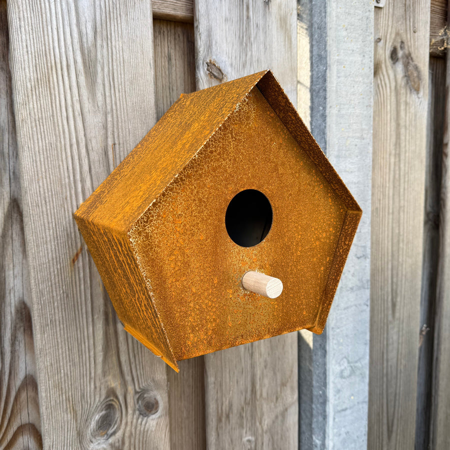 QUINTA birdhouse
